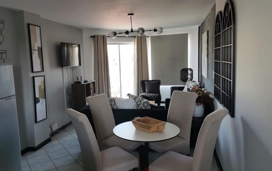 Nautica, Blouberg * Cape Town
